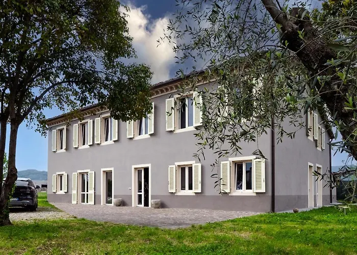 Villa In Campora
